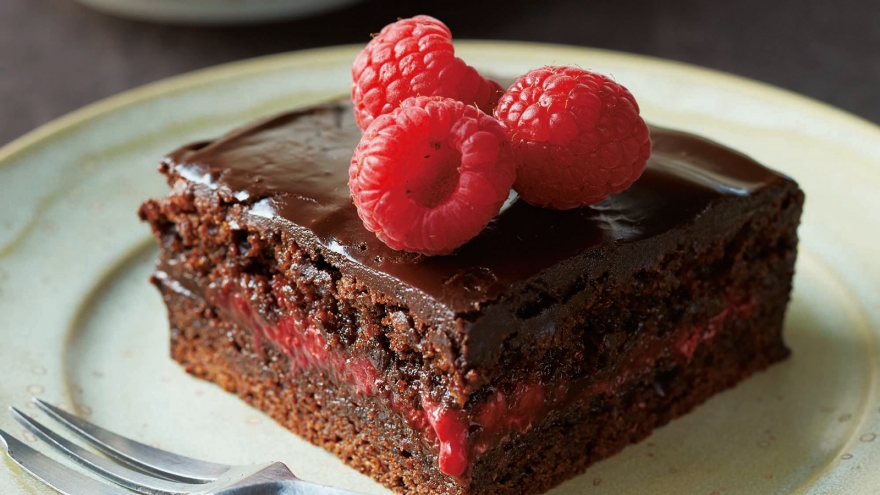 ラズベリーチョコレートケーキ