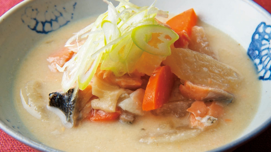 塩ざけと根菜のトロトロかす汁