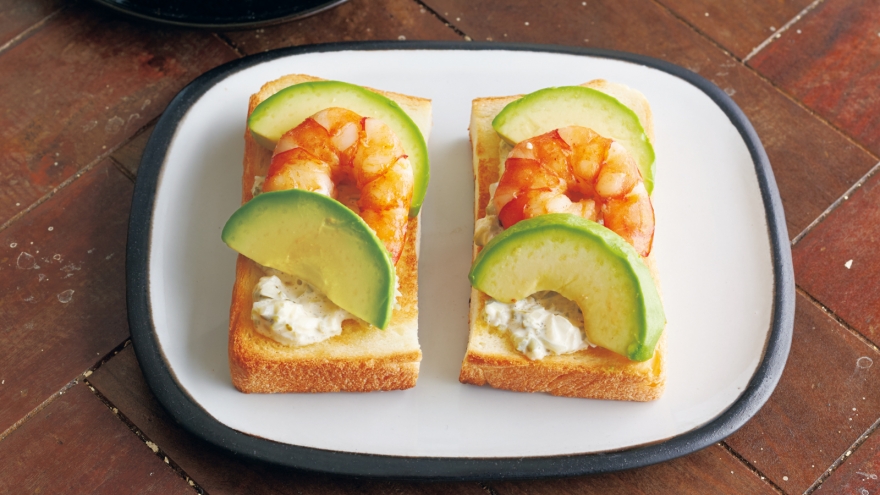 アボカドシュリンプサンド