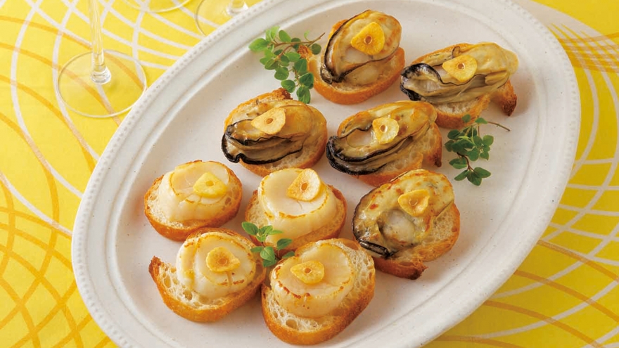 かきと帆立てのカナッペ