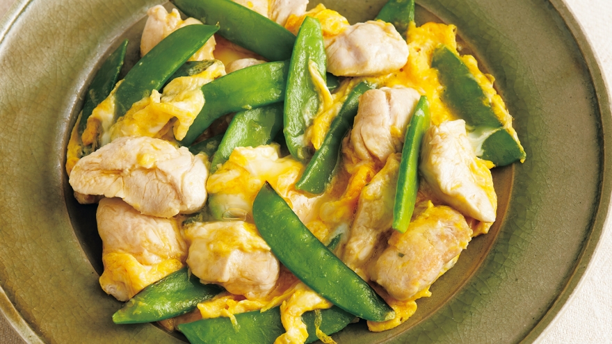 絹さやとささ身の卵炒め