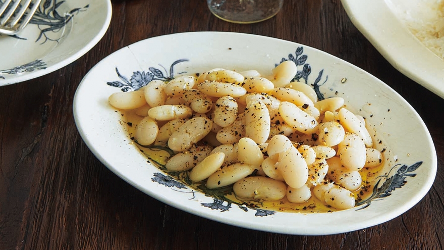 白いんげん豆のオリーブ油がけ