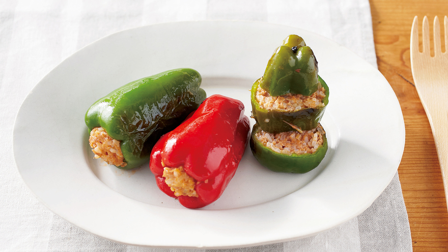 ピーマンのご飯入り肉詰め
