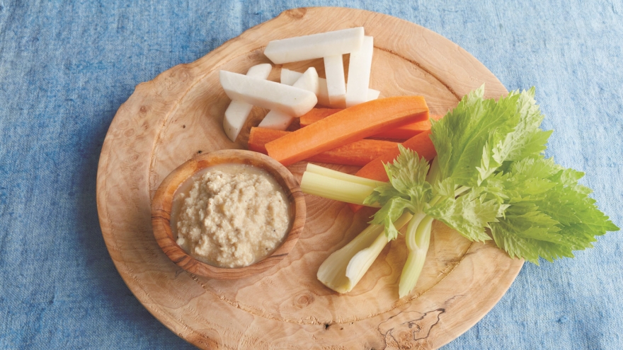 春野菜のシーザー風豆腐ディップ