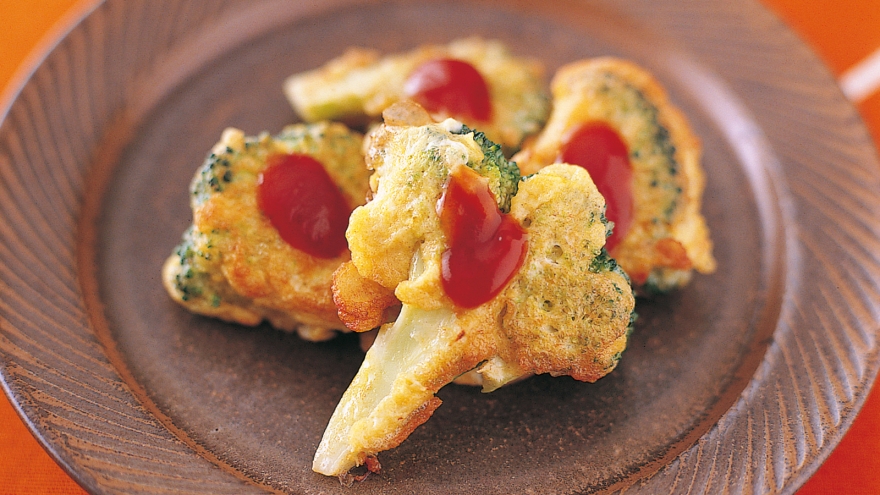 ブロッコリーのチーズピカタ