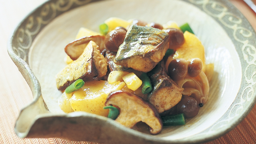 さばの蒸し煮 カレー風味