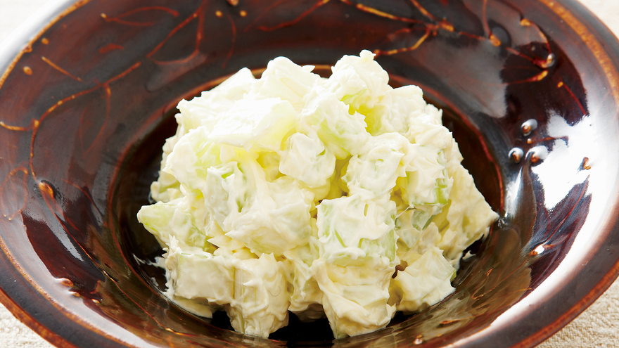 セロリのコロコロサラダ