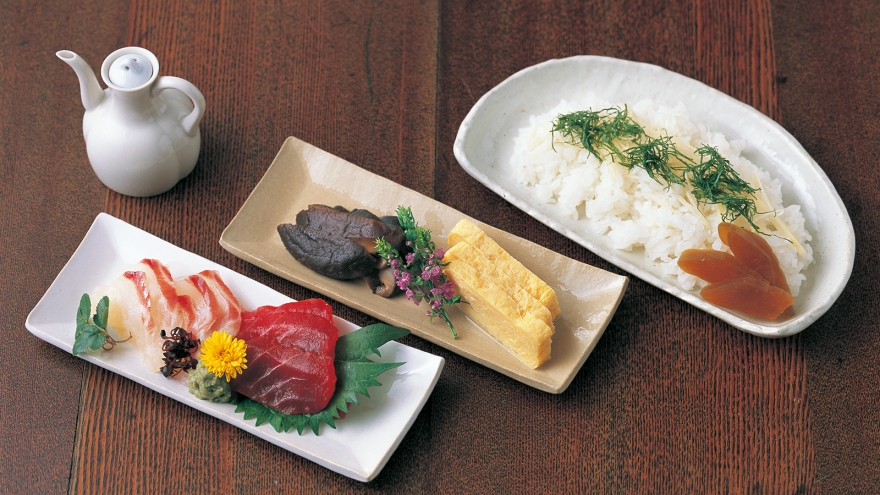 常備菜で三皿ずし