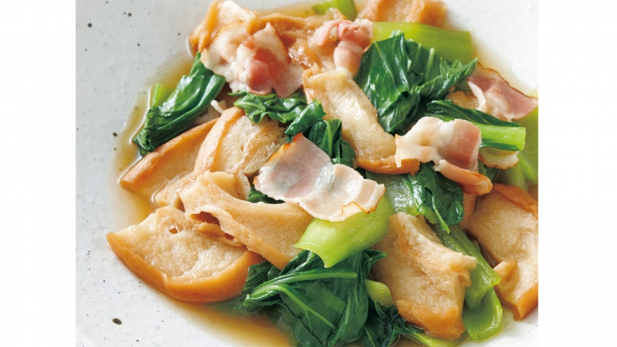 車麩とベーコン、チンゲンサイの煮物