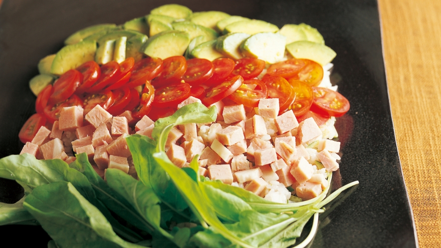 アボカドサラダの雑穀ずし