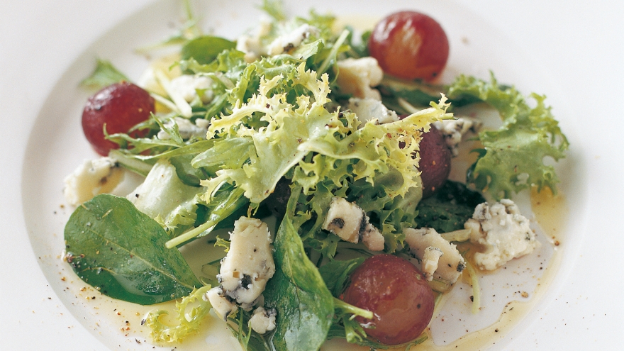 ぶどうとブルーチーズのサラダ