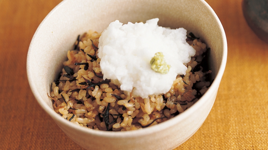 ひじき玄米のとろろのっけ