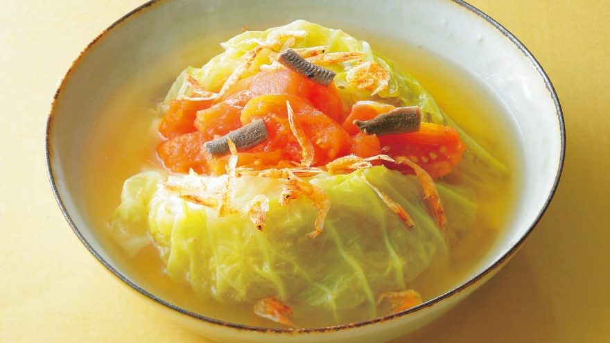 春キャベツとアンチョビの和風トマト煮