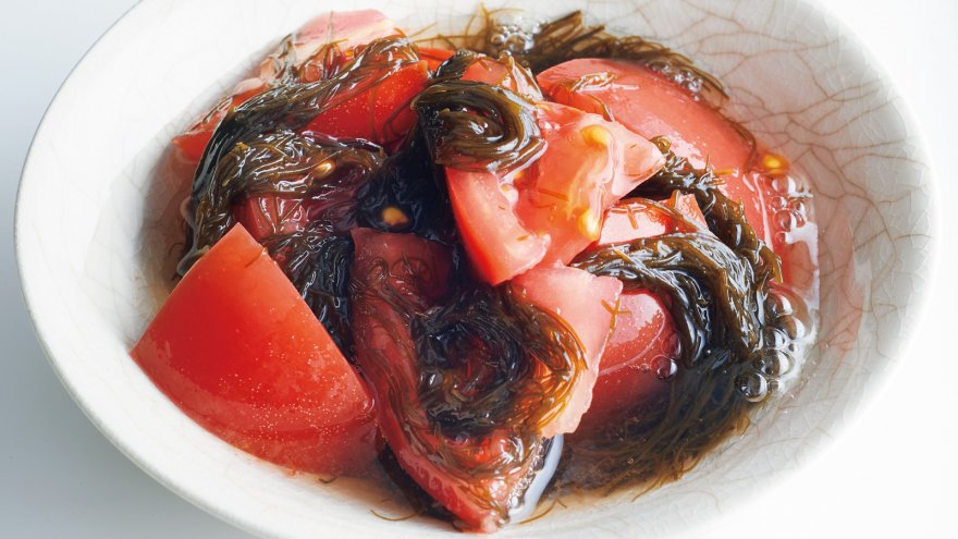 トマトのもずく酢あえ