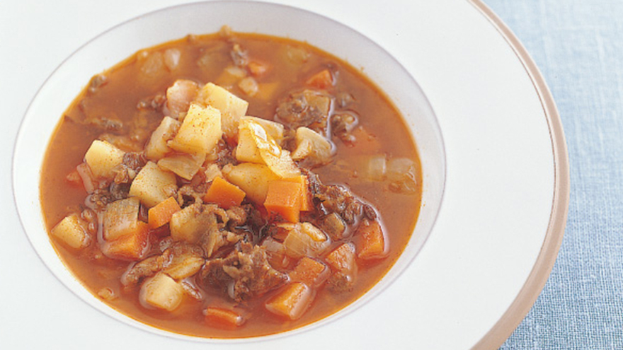 牛肉と野菜のスープ