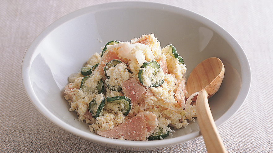 おから、ハム、野菜のサラダ