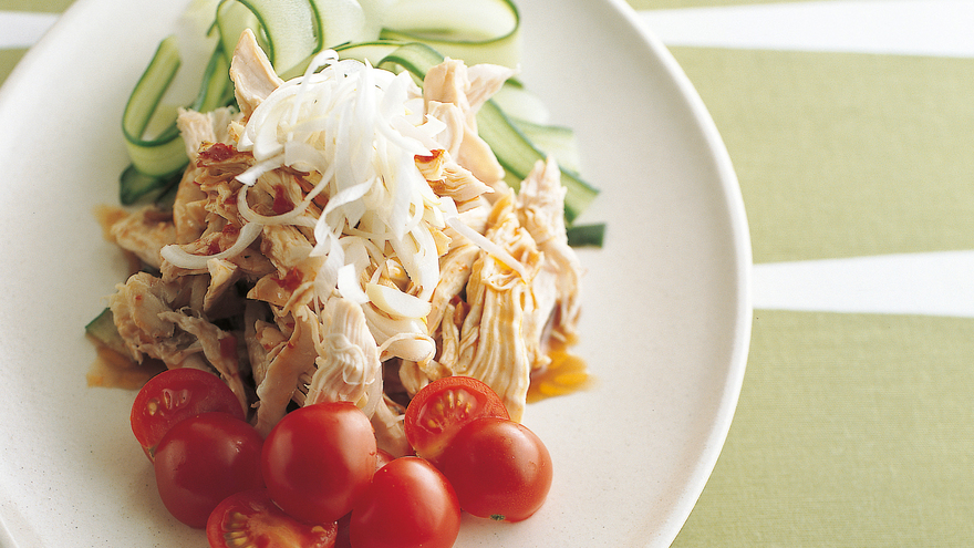 鶏肉の酒蒸しサラダ