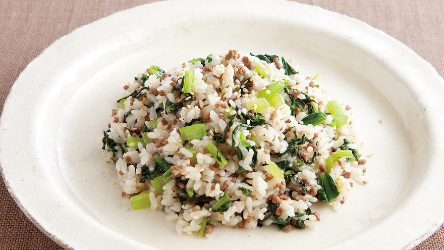 小松菜とひき肉のチャーハン