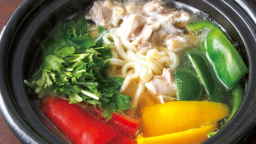鶏肉とパプリカのうどん鍋