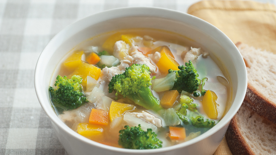 ブロッコリーとパプリカのスープ