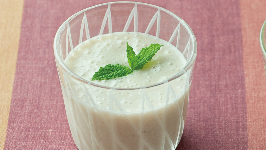 甘酒スムージー ～バナナヨーグルト～