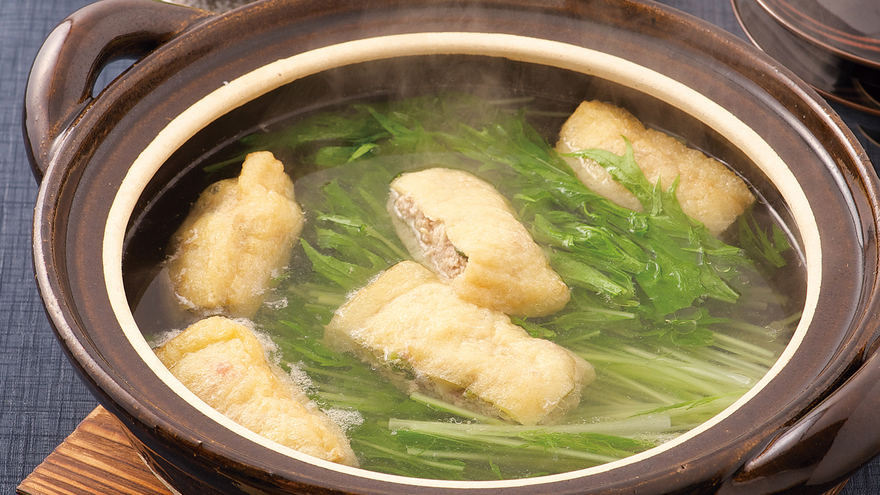 鶏ひき肉の油揚げ包みと水菜鍋