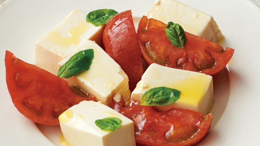 トマトと豆腐のカプレーゼ風