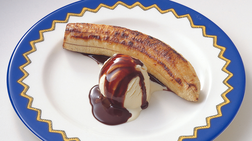 焼きバナナのアイスクリーム添え レシピ 小林 カツ代さん みんなのきょうの料理 おいしいレシピや献立を探そう