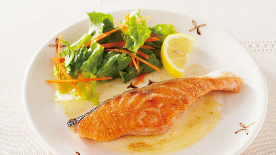 鮭のムニエル レシピ 小田 真規子さん ｜みんなのきょうの料理