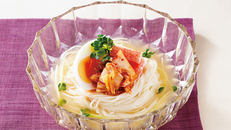 りんごジュースで冷麺風そうめん