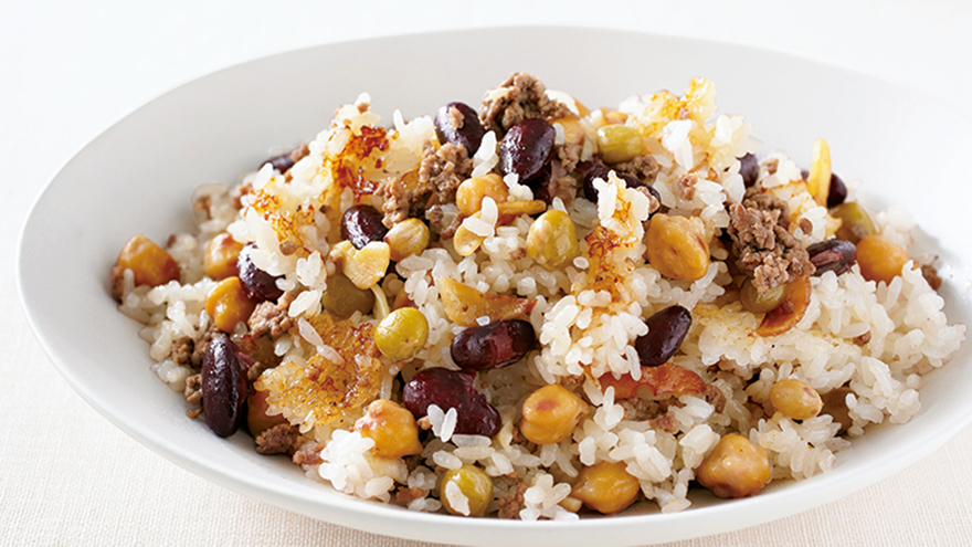 ミックスビーンズのガーリックパエリヤ