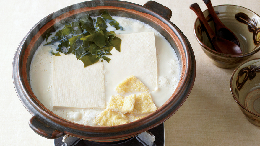 わかめと豆腐の豆乳鍋