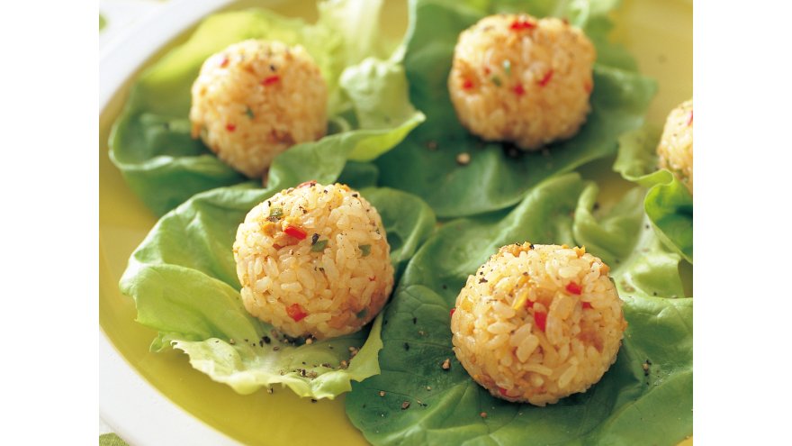 カレーそぼろむすび