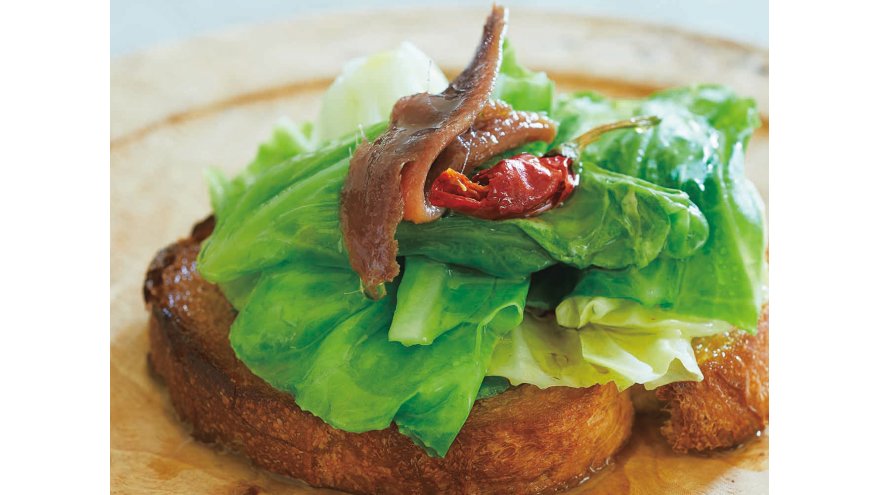 春キャベツとアンチョビのオープンサンド