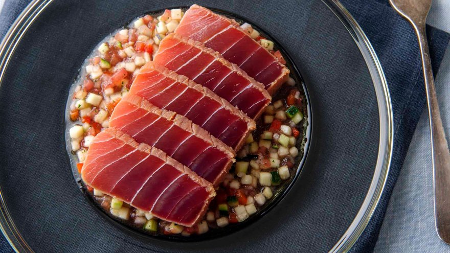 まぐろのフレッシュラタトゥイユソース