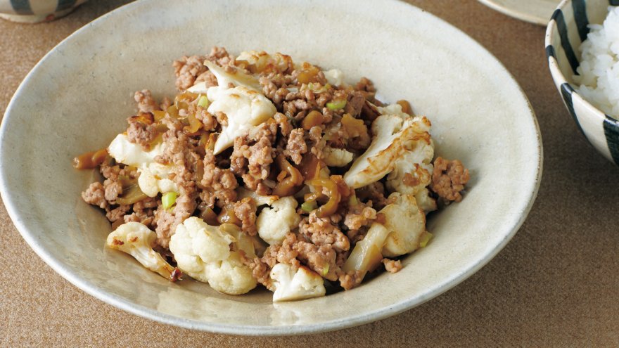 カリフラワーと豚ひきのザーサイ炒め