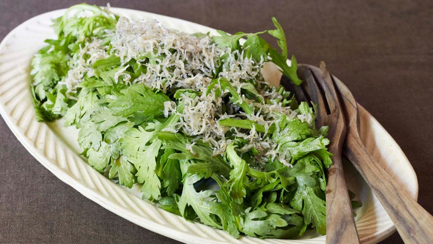 春菊のカリカリじゃこサラダ