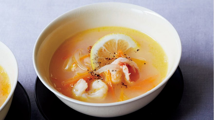 えびのレモン風味スープ