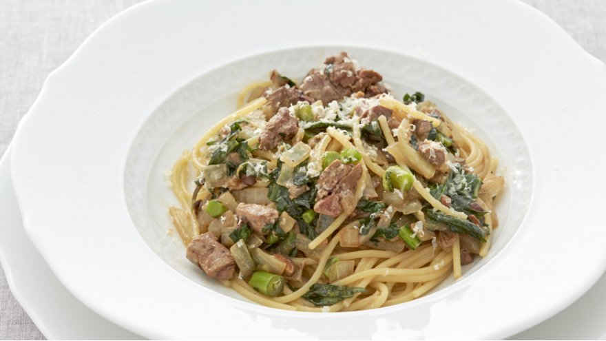 鶏レバーとドライポルチーニ  春菊のスパゲッティーニ