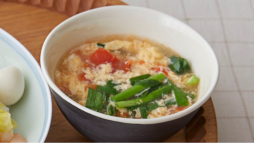 にらたまトマトスープ