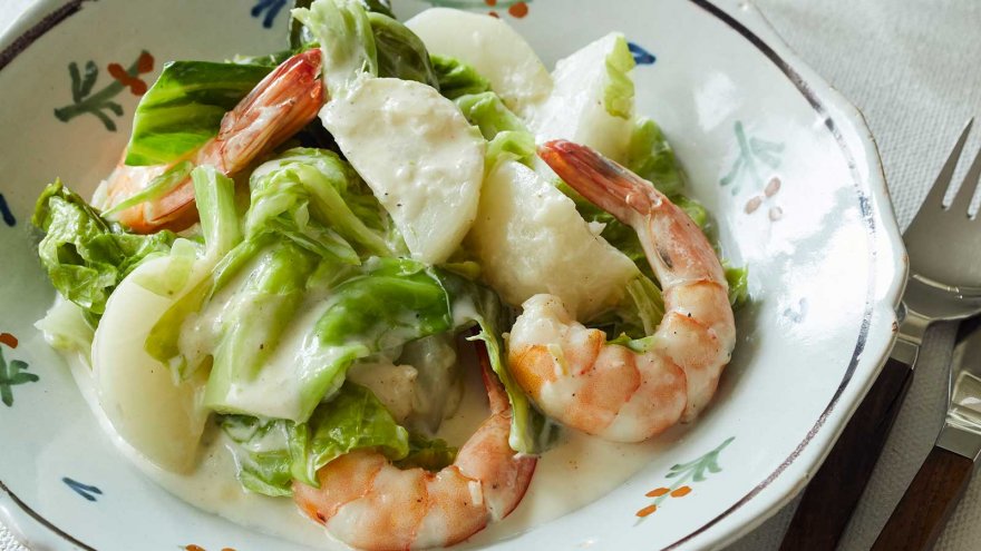 春キャベツとかぶ、えびのフリカッセ