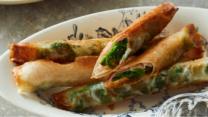 菜の花とチーズのシガー春巻