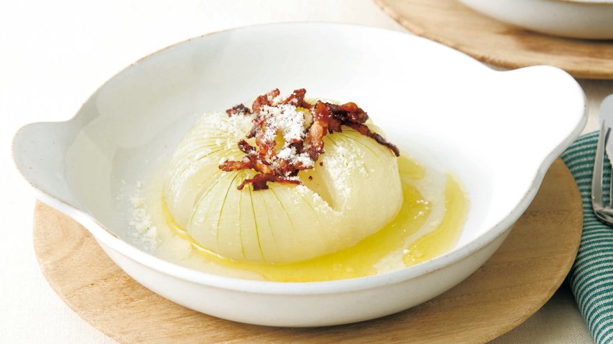 丸ごとレンジたまねぎベーコンのせ