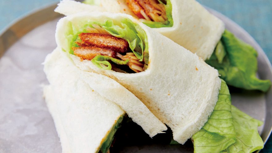 食パン北京ダック風