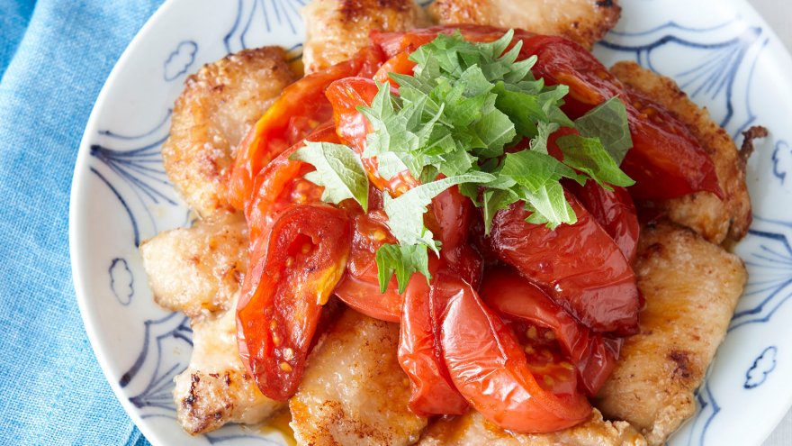 カリカリ鶏のトマポンのっけ