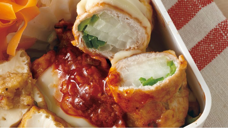 ピーマンとたまねぎのナポリタン肉巻き