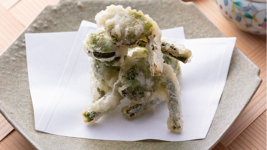 こごみの天ぷら