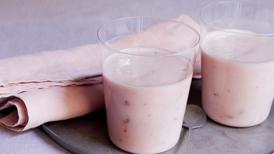 いちごのラッシー