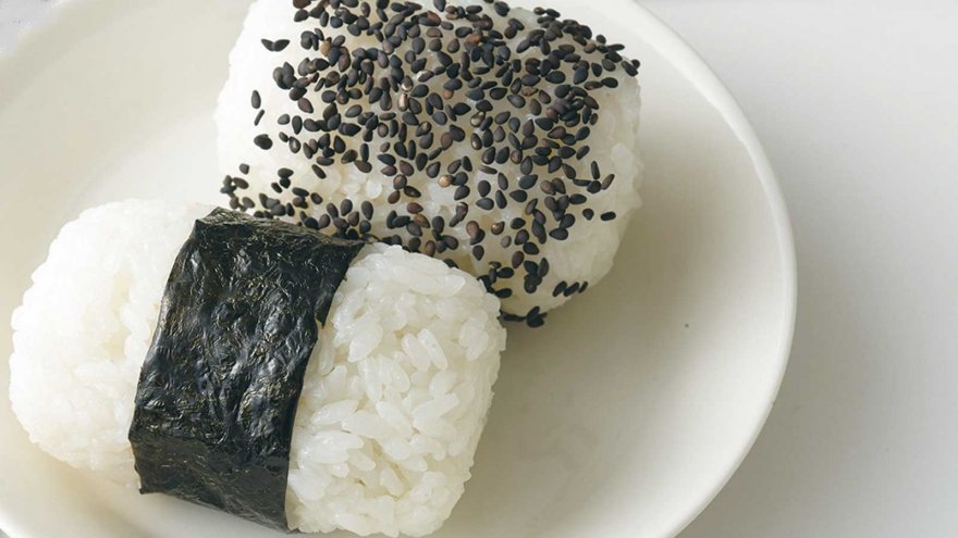 俵形おにぎり