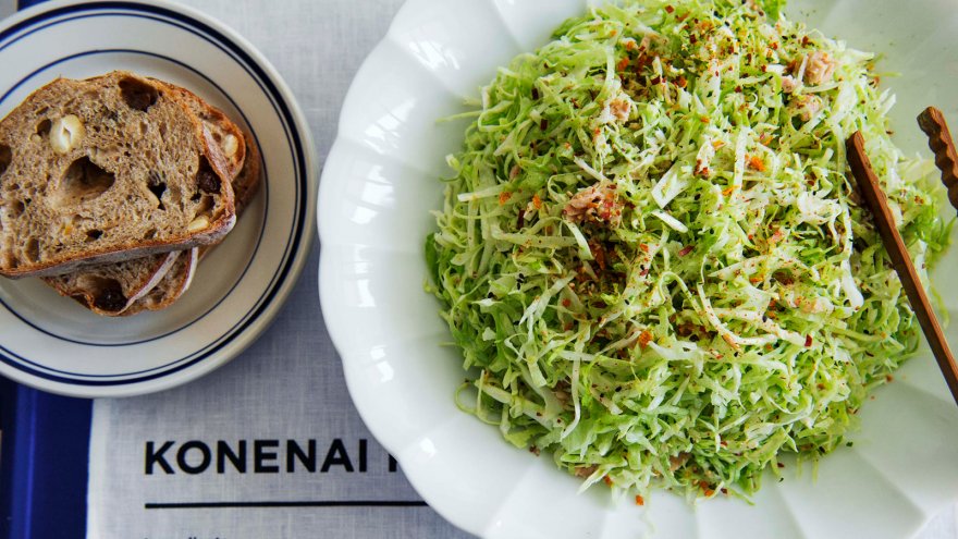 レタスとキャベツのツナサラダ